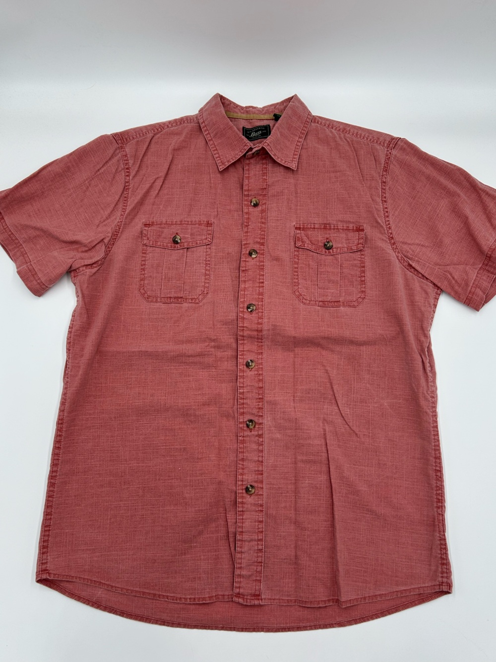 G.H. Bass & Co. Short-Sleeve Button-Down Shirt in Muted Red L